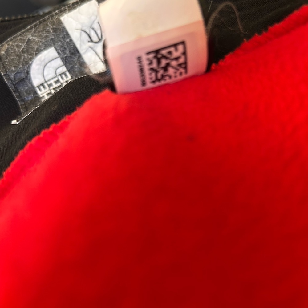 The North Face Red and Black Full-Zip Jacket - Picture 7 of 7